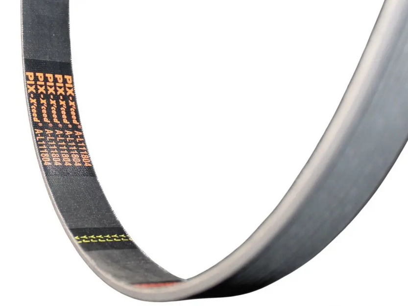 A-L111804 PIX John Deere (L111804) Fan Drive V-Belt